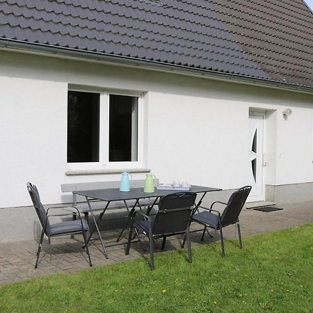 Kleines Haus Am Feld Villa Rehna ภายนอก รูปภาพ